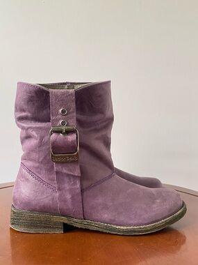 Purple Red or Dead slouched buckle ankle boots | US 5